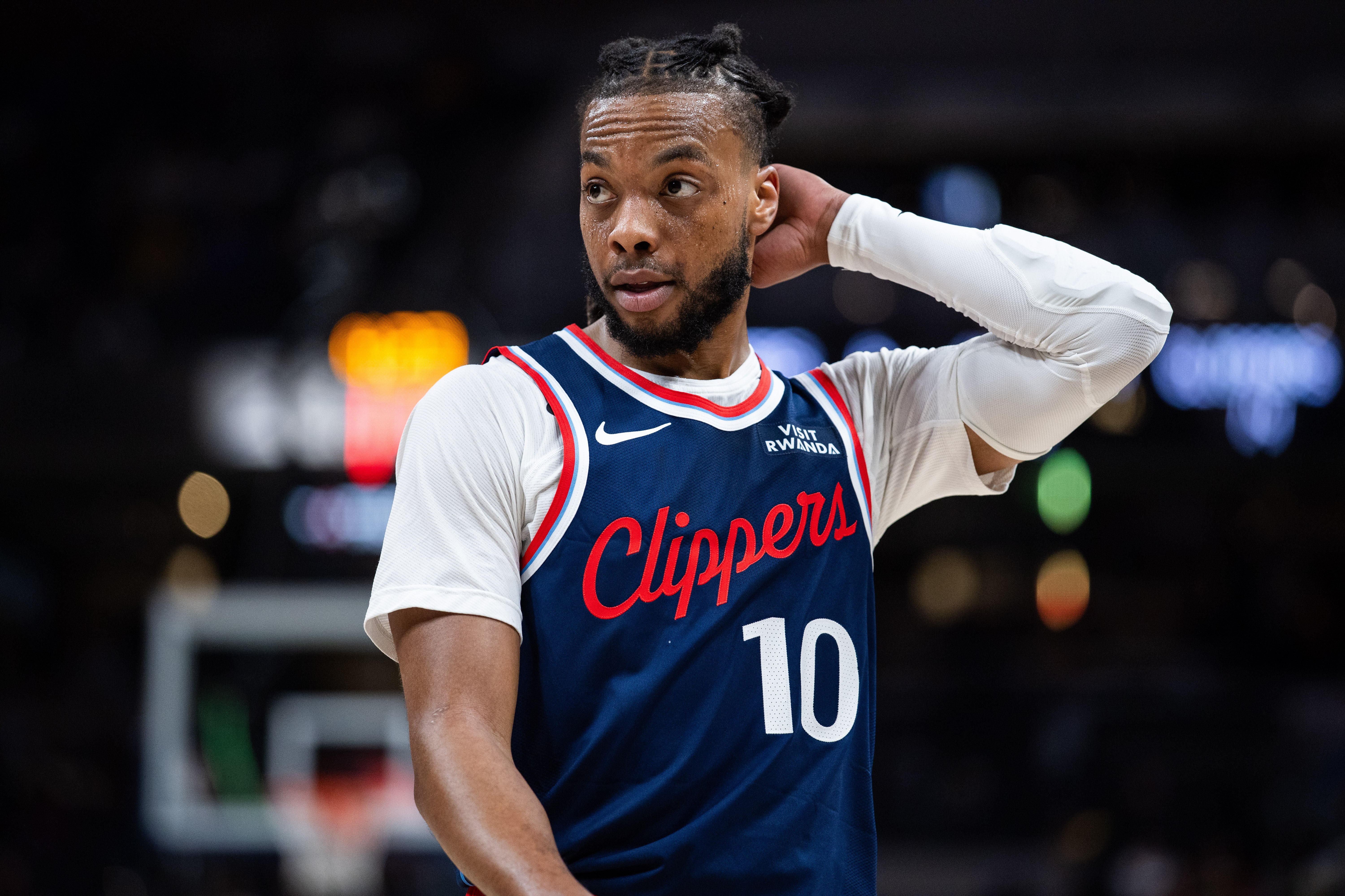 半岛体育在线-小卡：加兰性格外向&amp;爱开玩笑 他与大家相处融洽&amp;总能带来正能量